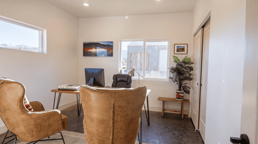 Columbia on-suite bedroom with it's own private bathroom in Home Kit.